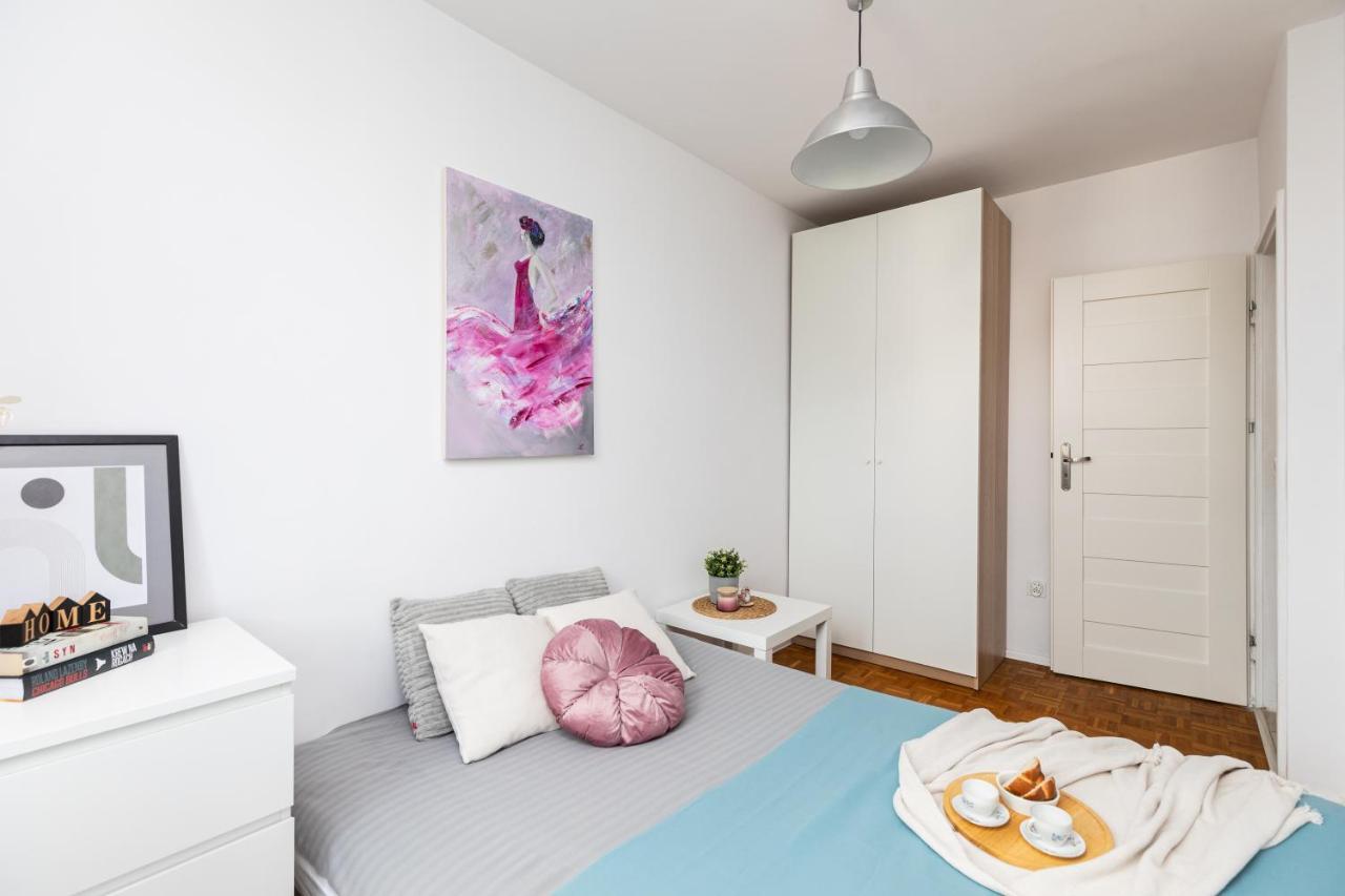 Apartment Superapart Stepinska Warschau